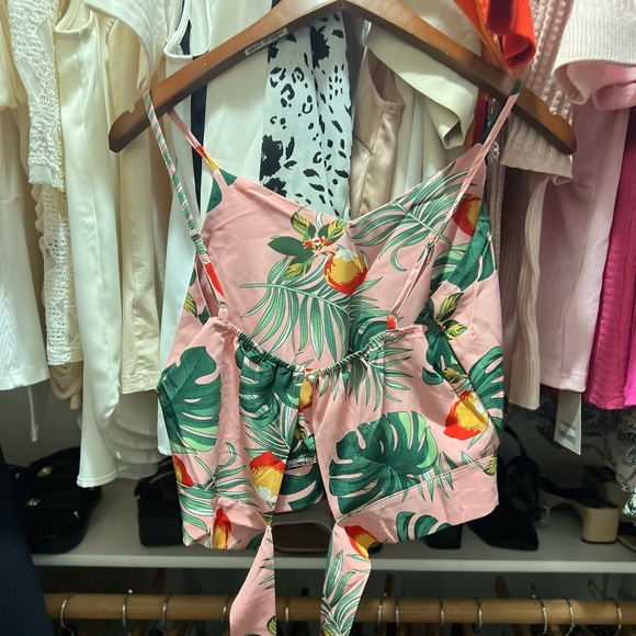 NEW Pink Summer V-Neck Tie Back Cropped Tank Top XS - Picture 6 of 8